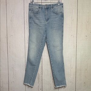 We the Free Light Wash Distressed Hem Denim Skinny Jeans Size 30